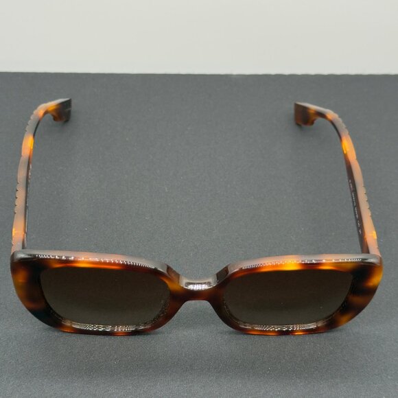 Burberry Sunglasses B4371 3316/13 Light Havana Frames Brown Gradient Lens NOTE - Picture 2 of 11